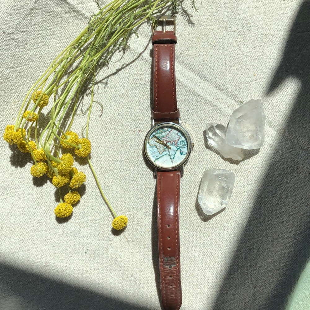 🌍 World Map Gold Watch and Vegan Leather Band 🌎